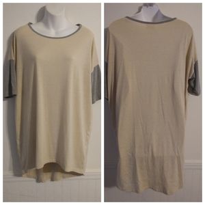 💛 LulaRoe Irma Hi Low Short Sleeve Tunic Blouse